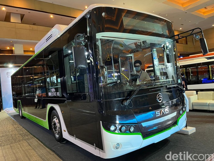 Bus listrik China Zhong Tong Bus dan Golden Dragon