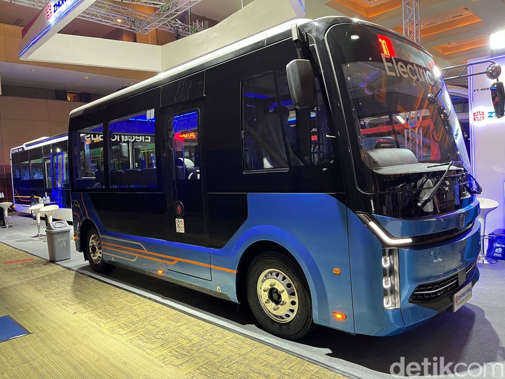 Bus listrik China Zhong Tong Bus dan Golden Dragon