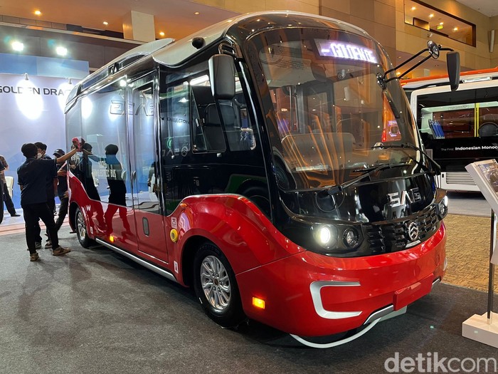 Bus listrik China Zhong Tong Bus dan Golden Dragon