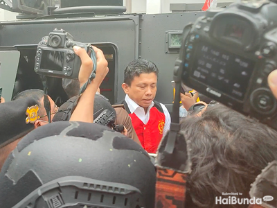 Penampakan Ferdy Sambo Cs Usai Diserahkan ke Jaksa