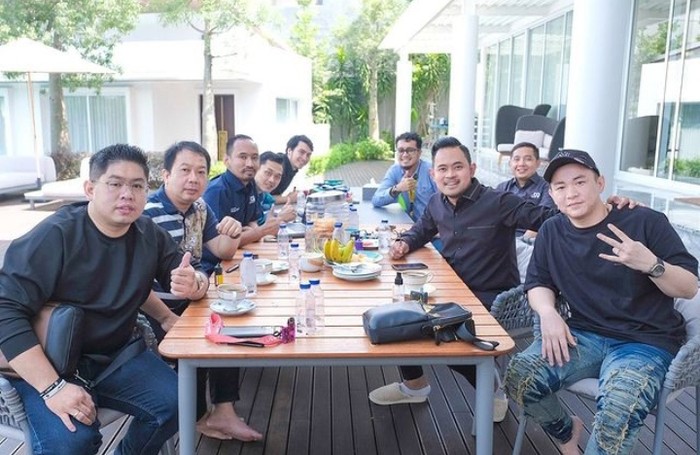 10 Momen Juragan99 Makan Bareng Klub Arema Malang