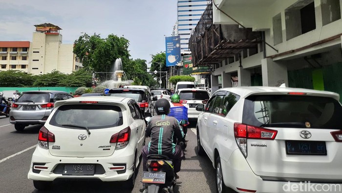 Jalan Panglima Sudirman Surabaya yang bakal macet sepekan lebih karena ada pemasangan box culvert