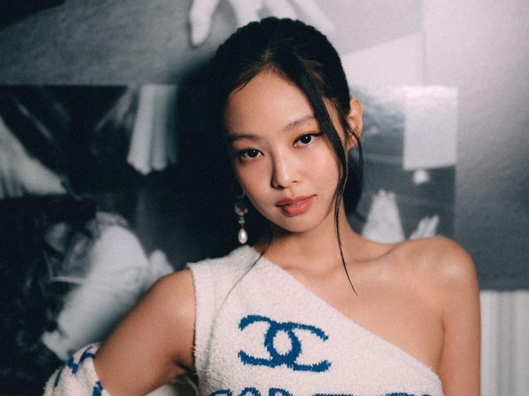 Potret 7 Artis Korea Cantik Tapi Wajahnya Tak Simetris