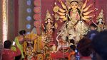 Kala Anak Gadis India Disembah Bak Dewi Durga