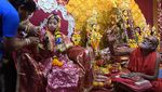 Kala Anak Gadis India Disembah Bak Dewi Durga