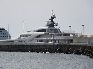 Kapal Mewah Putin Seharga Rp 1,8 T Ganti Nama Jadi Paus Pembunuh