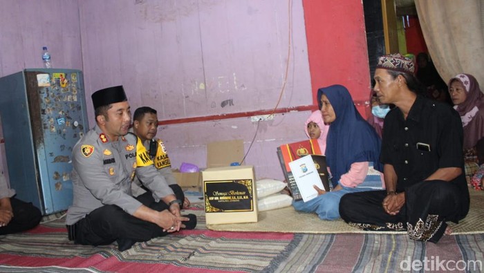 Kapolres Jombang temui keluarga korban tewas Tragedi Kanjuruhan