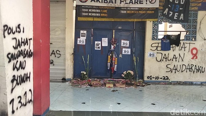 Kenapa Pintu Stadion Ditutup Saat Tragedi Kanjuruhan?
