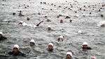 Keren! 8.887 Prajurit TNI Lakukan Aksi Mengapung di Laut