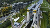Kawasan lift baru ini memiliki suasana yang asri dan sejuk. Fasilitas lift kapal baru ini akan dibuka untuk lalu lintas pelayaran umum mulai 5 Oktober 2022.
