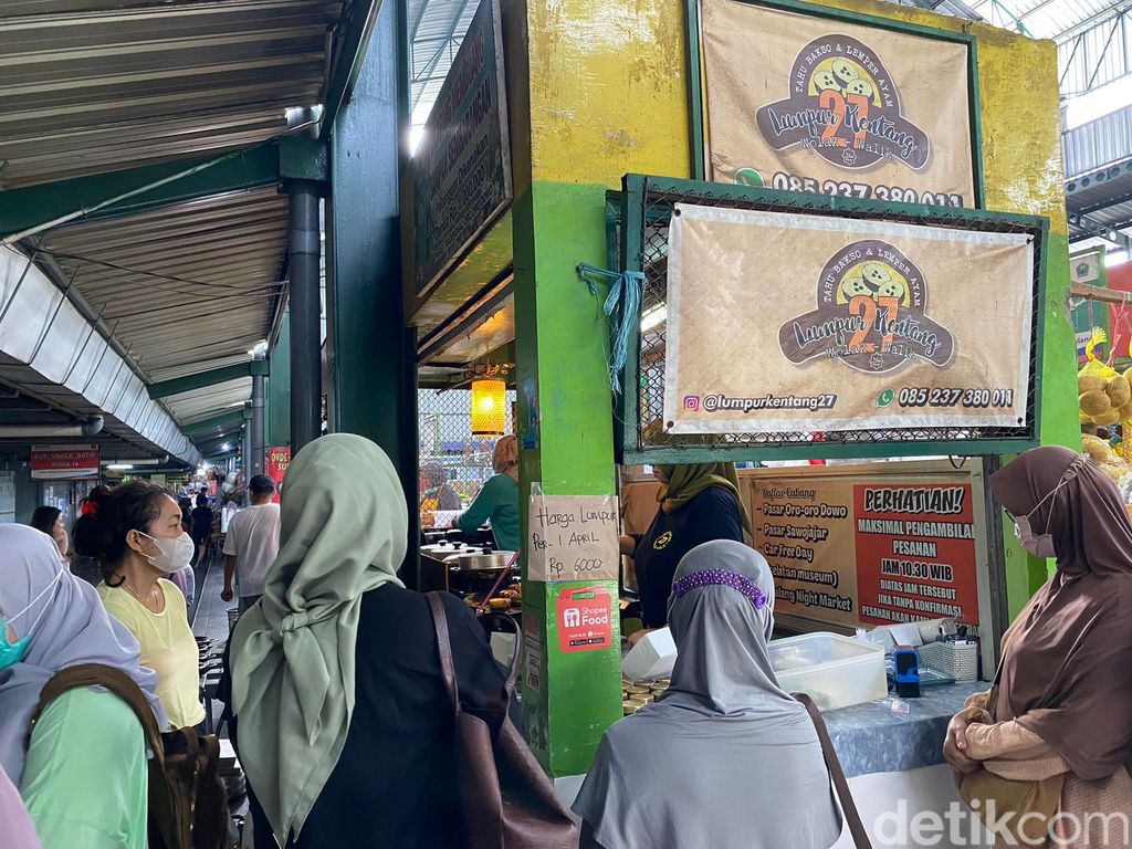 7 Kuliner di Pasar Oro-oro Dowo Ini Diantre Pelanggan hingga Berjam-jam