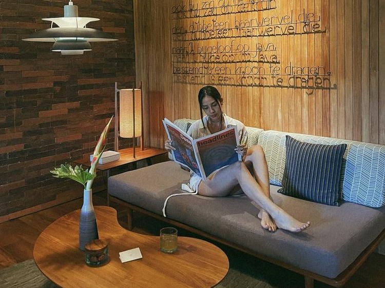 Liburan ke Bali, Anya Geraldine Jajan Mie Gacoan Sampai Kepedasan!