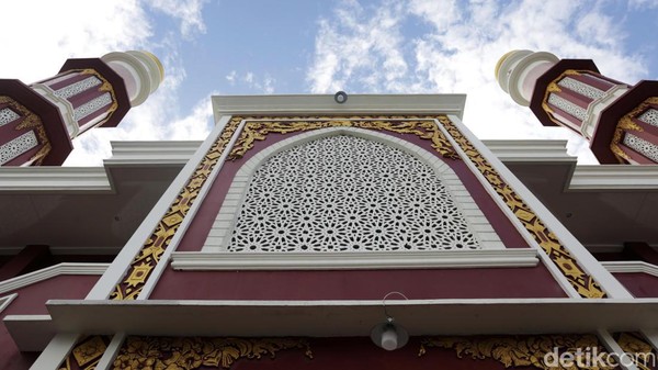 Masjid Agung An Nur berdiri pada 1897.