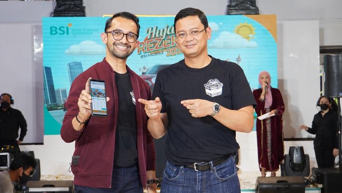 Mendukung Aktivasi Digital Transaksi via Mobile Bank Syariah Indonesia (BSI) terus mendukung aktivasi digital transaksi via BSI Mobile agar lebih masif.