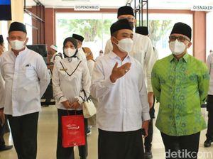 Men-PAN RB Azwar Anas Siapkan Tiga Skenario Soal Nasib Tenaga Honorer