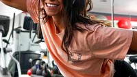 Shirls Larson mengatakan dia telah menjadi member di gym tersebut selama 6 tahun tapi tiba-tiba diusir karena pakaiannya yang dianggap tak pantas selama sesi pemotretan. (Foto: Instagram @shortyshirls)