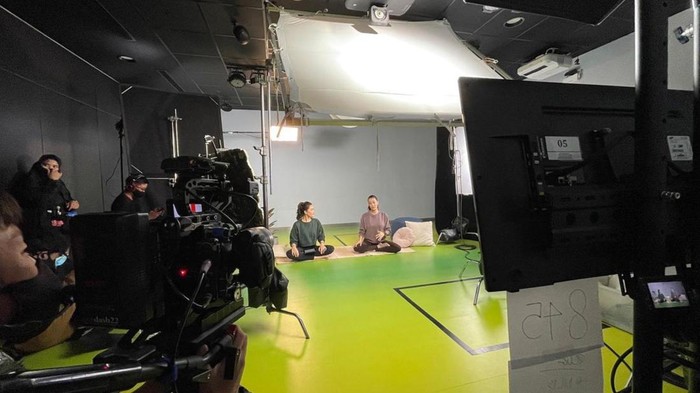 Nadya Hutagalung Terbiasa Meditasi buat Tenangkan Pikiran, Begini Potretnya