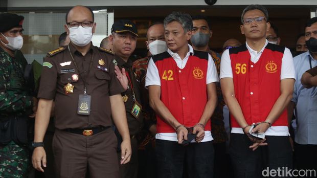 Brigjen Hendra Kurniawan kini berstatus tersangka. Berikut ini runutan nasib Brigjen Hendra, dinonaktifkan, mutasi, hingga tersangka kasus Irjen Ferdy Sambo.