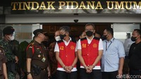 Delapan orang, termasuk Hendra dan Agus, berkumpul di kantor Divisi Propam Polri pada keesokan paginya atau Minggu 11 Juli 2022. Sebelum terbang ke Jambi, Hendra, Susanto, Agus, dan Rifaizal dipanggil Ferdy Sambo di ruangan Kadiv Propam. Dalam pertemuan itu, Ferdy Sambo kembali menerangkan maksudnya memerintahkan mereka terbang ke Jambi. Agung Pambudhy/detikcom