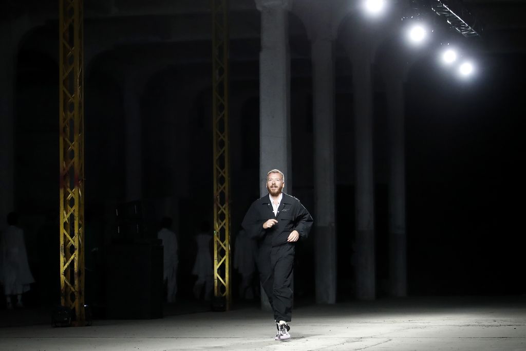 A model walks the runway of the Onitsuka Tiger Fashion Show during the Milan Fashion Week Womenswear Spring/Summer 2023 on September 21, 2022 in Milan, Italy. (Photo by Estrop/Getty Images)