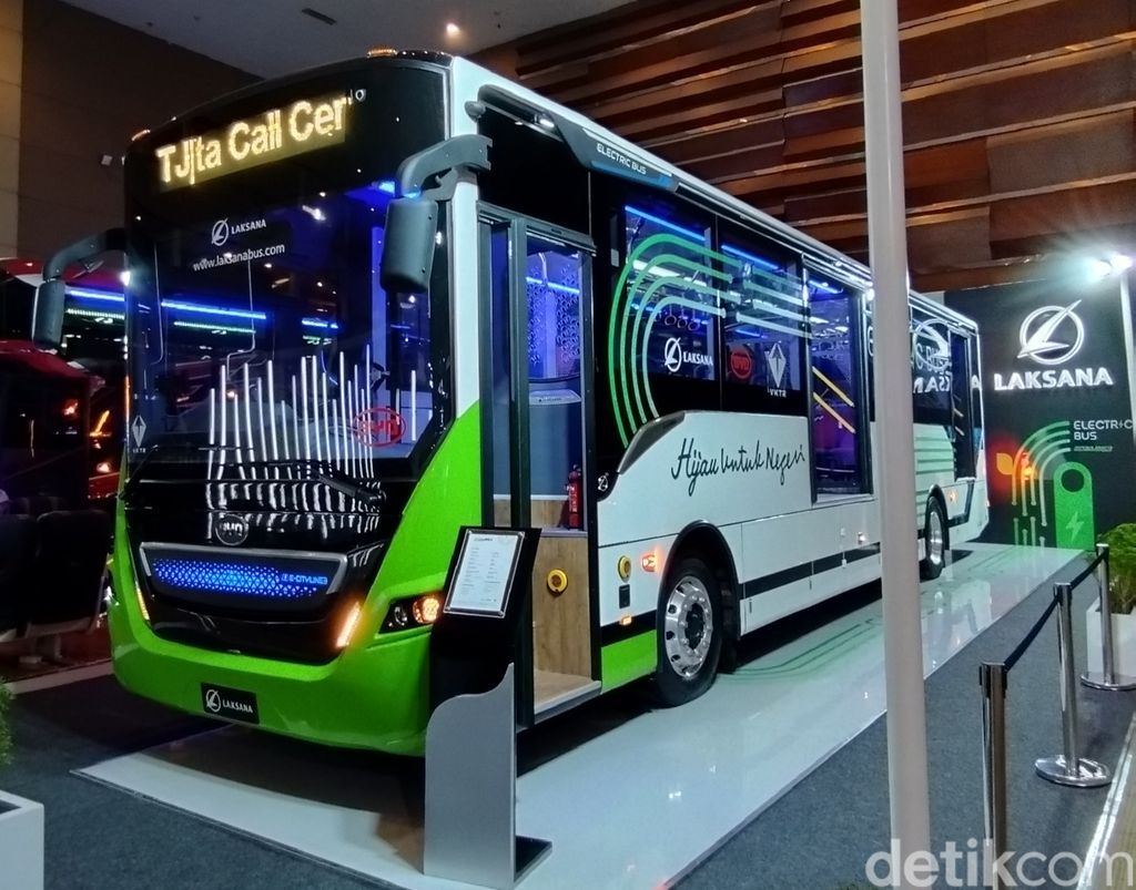 Pameran Busworld 2022 di JIExpo Kemayoran