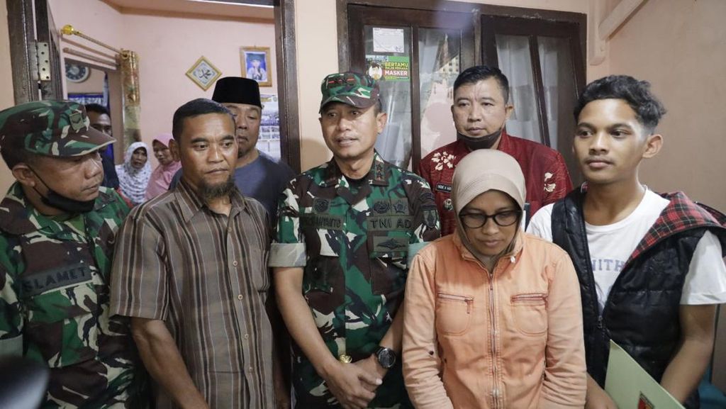 Anggota TNI yang Tendang Aremania di Kanjuruhan Minta Maaf: Kula Khilaf