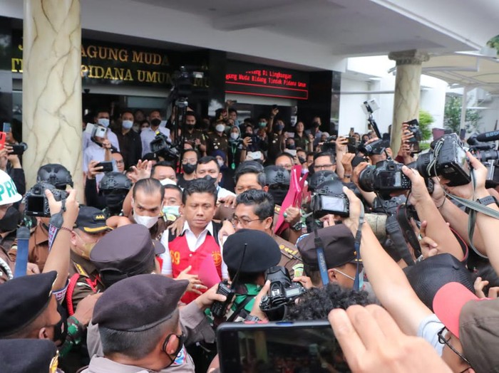 Penampakan para tersangka kasus obstruction of justice kasus Yosua