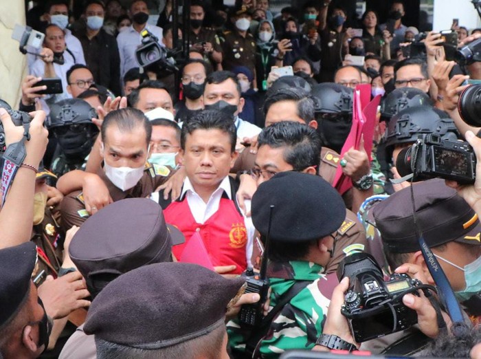 Penampakan para tersangka kasus obstruction of justice kasus Yosua