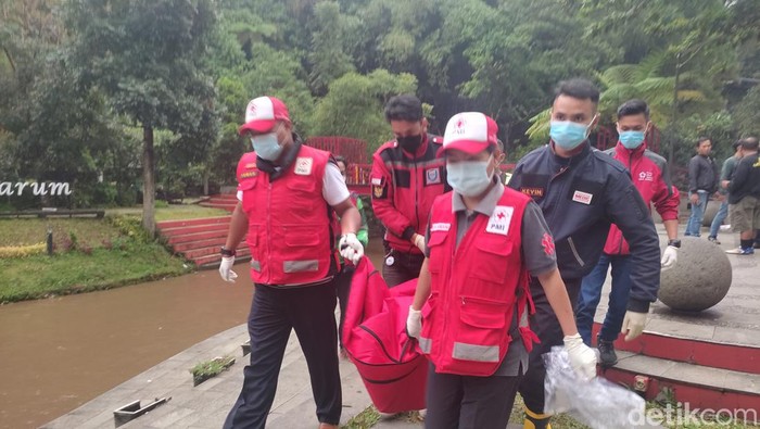 Penemuan mayat di Teras Cikapundung.