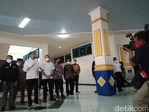 Presiden Jokowi Singgung Pintu Stadion yang Terkunci saat Tragedi Kanjuruhan