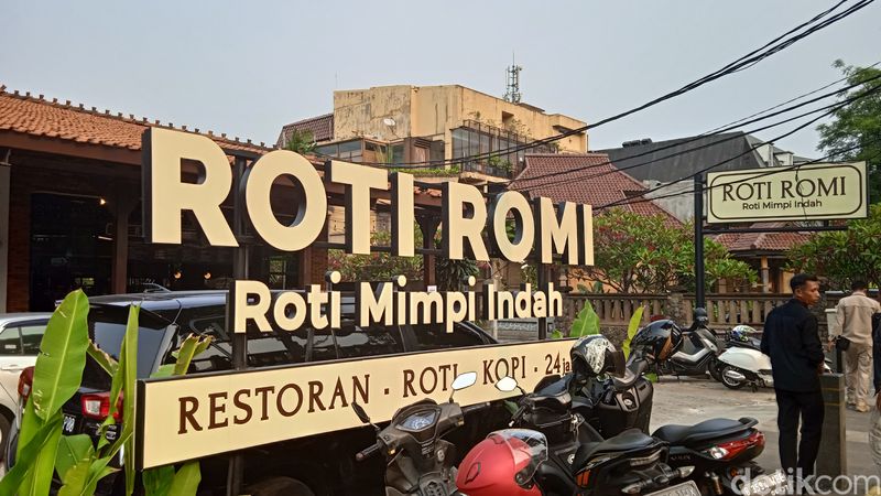  Lembutnya Roti Jadul dan Kopi Sanger yang Bikin Mimpi Indah