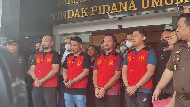 Tersangka kasus pembunuhan Brigadir Yosua diserahkan ke Kejagung (Rizky-detikcom)