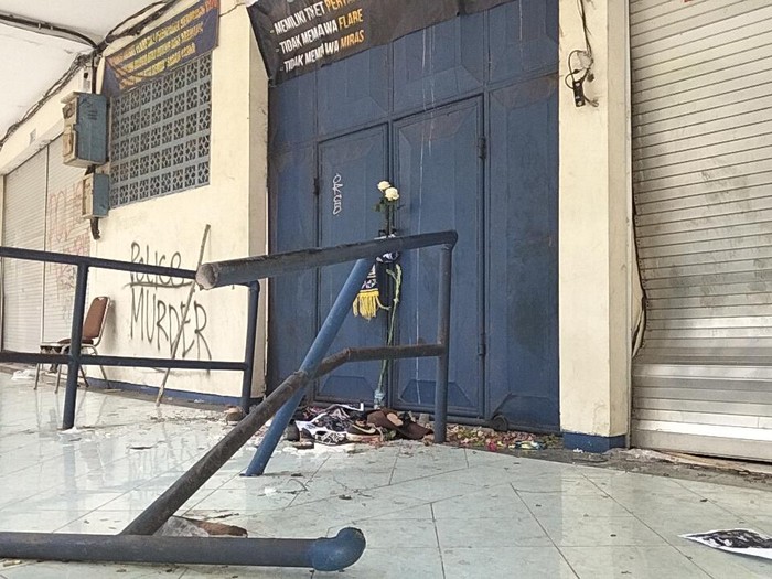 Vandalisme di Stadion Kanjuruhan Kota Malang usai tragedi 131 orang tewas