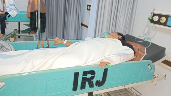 warga sidoarjo tragedi kanjuruhan masih koma