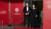 Ryu Jun Yeol dan Jeon Yeo Bin kompak mengenakan busana hitam. (Foto: Getty Images/Woohae Cho)