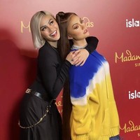 Dia terbang ke Singapura pada Rabu (5/10/2022) kemarin untuk menghadiri acara peresmian patung lilin yang sangat mirip dengannya di museum Madame Tussauds. Foto: Instagram