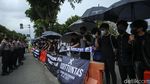 Foto-foto Aksi Kamisan Suarakan Tragedi Kanjuruhan