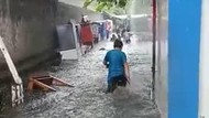 Banjir Rendam Rumah Warga di Utan Kayu Matraman