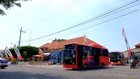 Dengan bahan bakar menggunakan listrik, e-Inobus butuh Rp 1.171 per km . Sedangkan jika bus diesel butuh Rp 2.790 per km. Sedangkan untuk pemeliharaan perjalanan 250 km per hari, biaya untuk e-Inobus Rp 3,4 juta. Sedangkan bus diesel Rp 6,7 juta. Foto: Dok. INKA