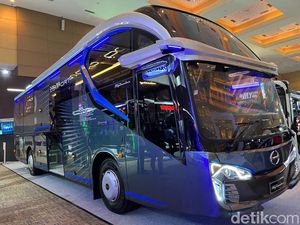 Belum Ada Aturannya, Bolehkah Bus Pakai Spion Kamera?