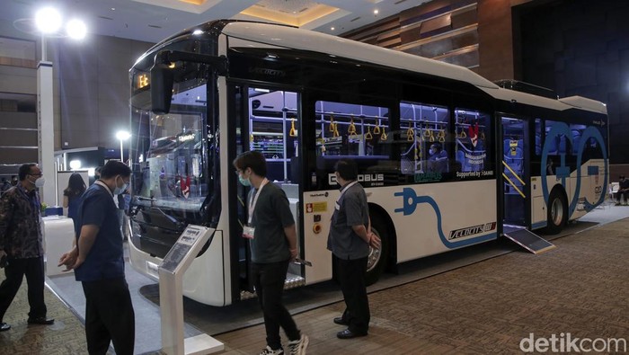 Bus Premium dan Bus Listrik Mejeng di JIExpo Kemayoran Busworld Southeast Asia 2022 yang digelar di arena JIExpo Kemayoran, Jakarta (5-7/10/2022) menghadirkan sejumlah produk bus premium dan juga bus listrik.