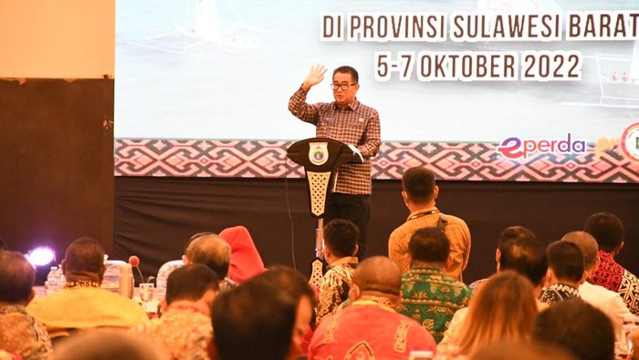 Direktur Jenderal Otonomi Daerah Kemendagri Akmal Malik menyampaikan pentingnya melakukan penyelarasan produk hukum di Indonesia.