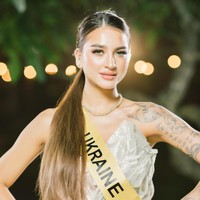 Yang juga menarik atensi di ajang Miss Grand International 2022 ini adalah curhatan Miss Grand Ukraina Olga Vasyliv. Olga curhat di Instagram karena ditempatkan sekamar dengan finalis Rusia. Dia menolak sekamar dengan finalis dari negara yang menyerang Ukraina. Foto: Dok. Yayasan Dunia Mega Bintang