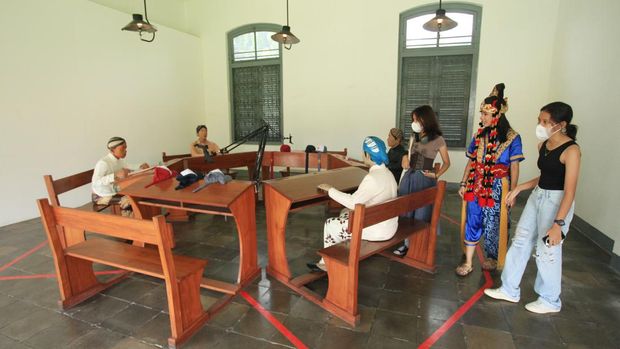 Hari Museum Nasional 12 Oktober diperingati setiap tahun. Peringatan Hari Museum Nasional termasuk momentum penting nasional pada bulan Oktober.