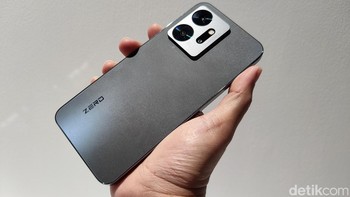 Ini Infinix Zero 20 Space Black. Foto: Adi Fida Rahman/detikINET