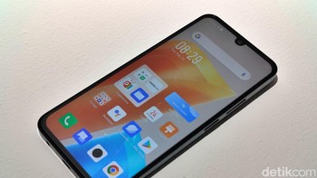 HP ini dibekali dapur pacu MediaTek Helio G99 yang dipadukan dengan RAM 8 GB. Foto: Adi Fida Rahman/detikINET