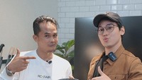 Momen spesial! Indra Kenz dibuatkan olahan wagyu oleh kontestan MasterChef Indonesia, Lord Adi. Kaget banget, daging wagyu A5 bisa dimasak seenak ini, tuturnya.
