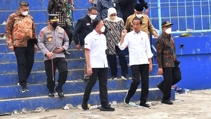 Presiden Jokowi melakukan kunjungan ke Stadion Kanjuruhan, Malang, Rabu (5/10/2022).