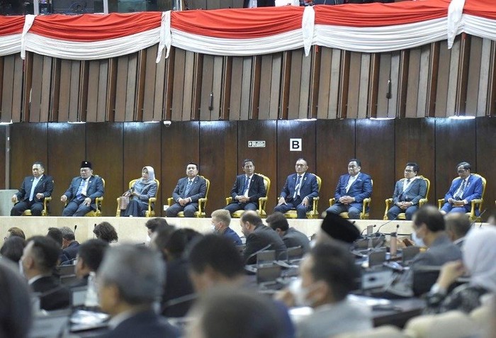 Ketua MPR RI Bambang Soesatyo (Bamsoet) bersama Presiden RI Joko Widodo (Jokowi) menghadiri pembukaan The 8th G20 Parliamentary Speakers Summit (P20) yang digelar di DPR RI.