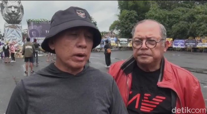 Ketua PSSI Iwan Bule bersama Ketua Komdis Erwin Tobing